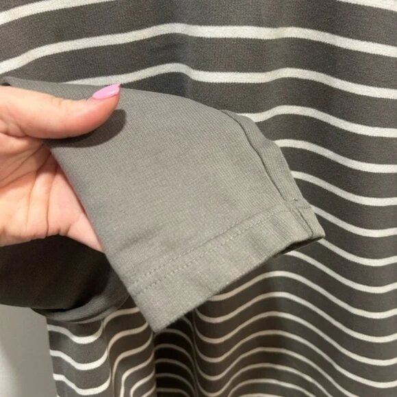 Banana Republic , size L, men’s pull over 1/4 zip, grey and white stripe - Picture 7 of 7